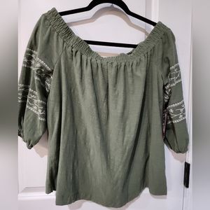 NWT Vince Camuto Green Embroidered Off Shoulder top size XS